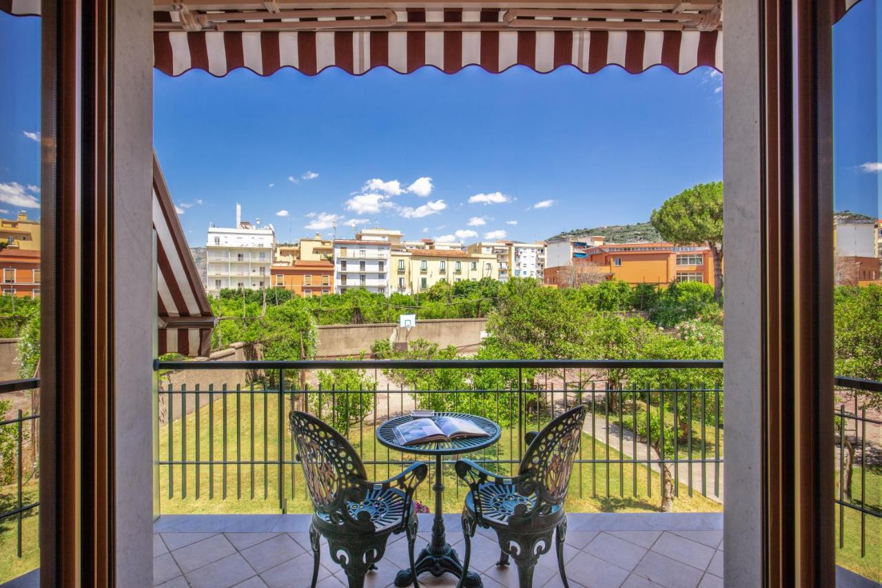 Ferienwohnung Domus Vittoria - The Luxury Quintessence Sorrent Exterior foto